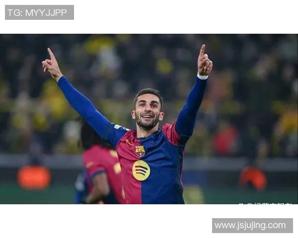 当前足坛球星风采：聚焦在役顶级球员的竞技状态与未来前景分析